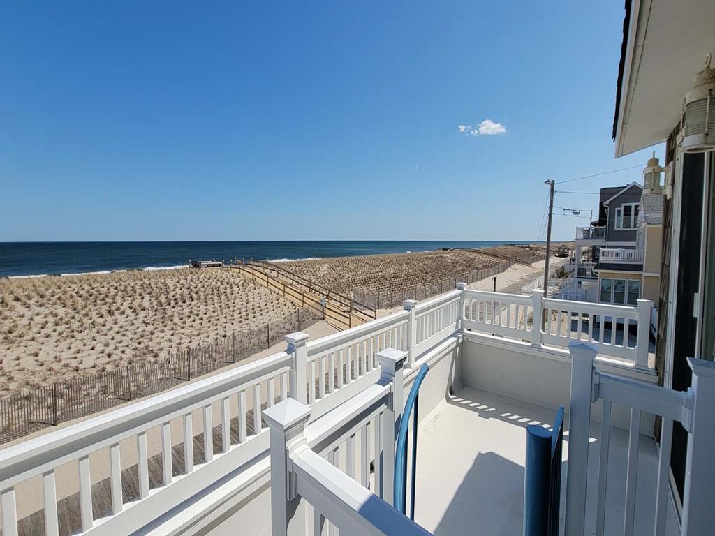 Lavallette NJ  Oceanfront Vacation Rental 143001