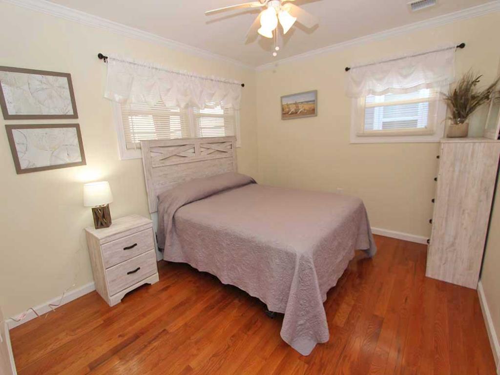 Ortley Beach NJ  Middleblock Vacation Rental 143102