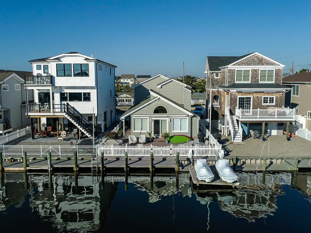Lavallette NJ  Lagoonfront Vacation Rental  updated on 2026-09-14 12:50:05