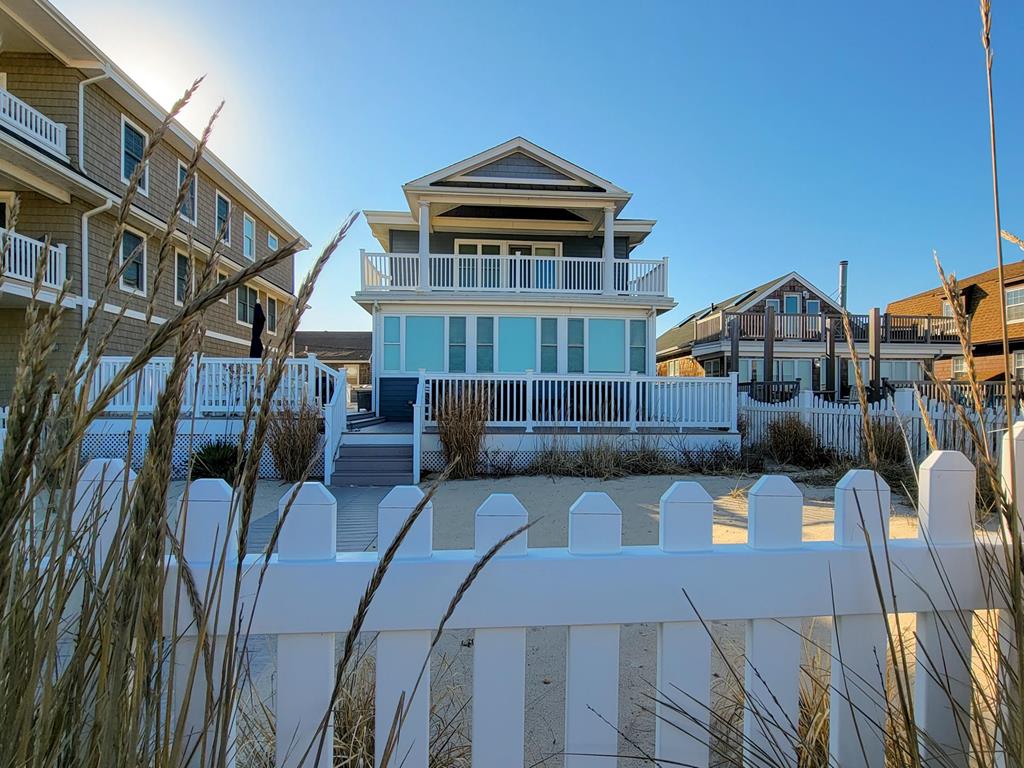 Lavallette NJ  Oceanfront Vacation Rental  updated on 2026-09-16 06:13:27