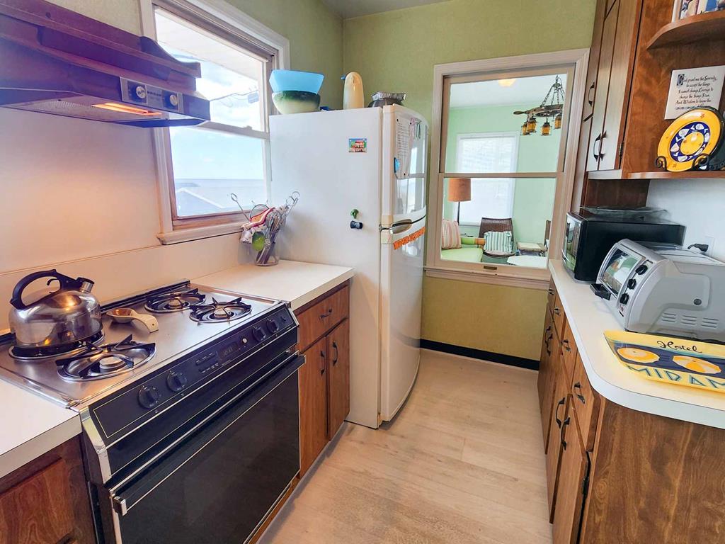 Sunset Manor NJ  Oceanfront Vacation Rental 145187