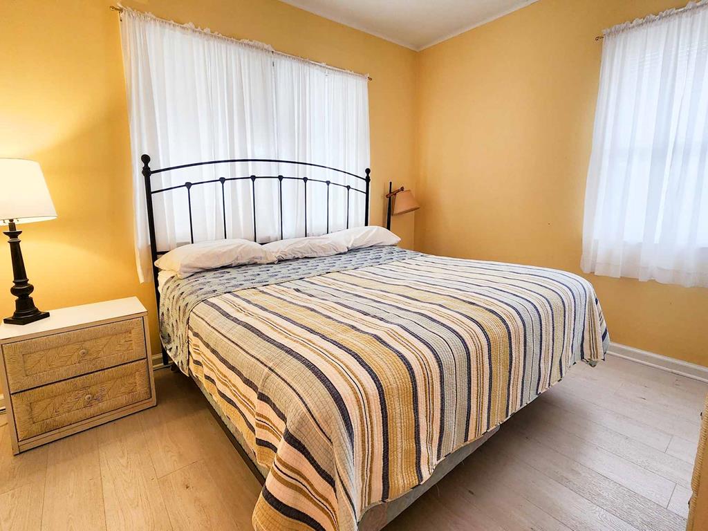 Sunset Manor NJ  Oceanfront Vacation Rental 145187