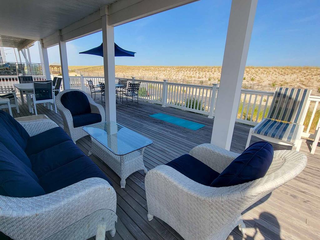 Lavallette NJ  Oceanfront Vacation Rental  updated on 2026-09-14 14:31:37