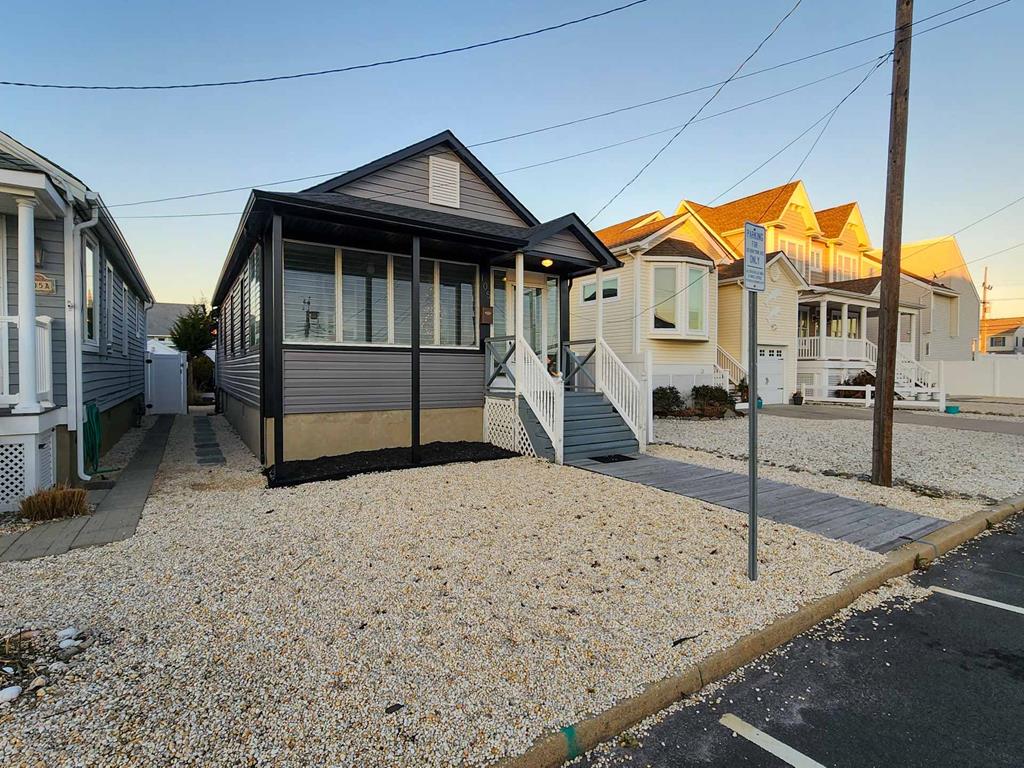 Lavallette NJ  Middleblock Vacation Rental  updated on 2026-09-15 05:08:21