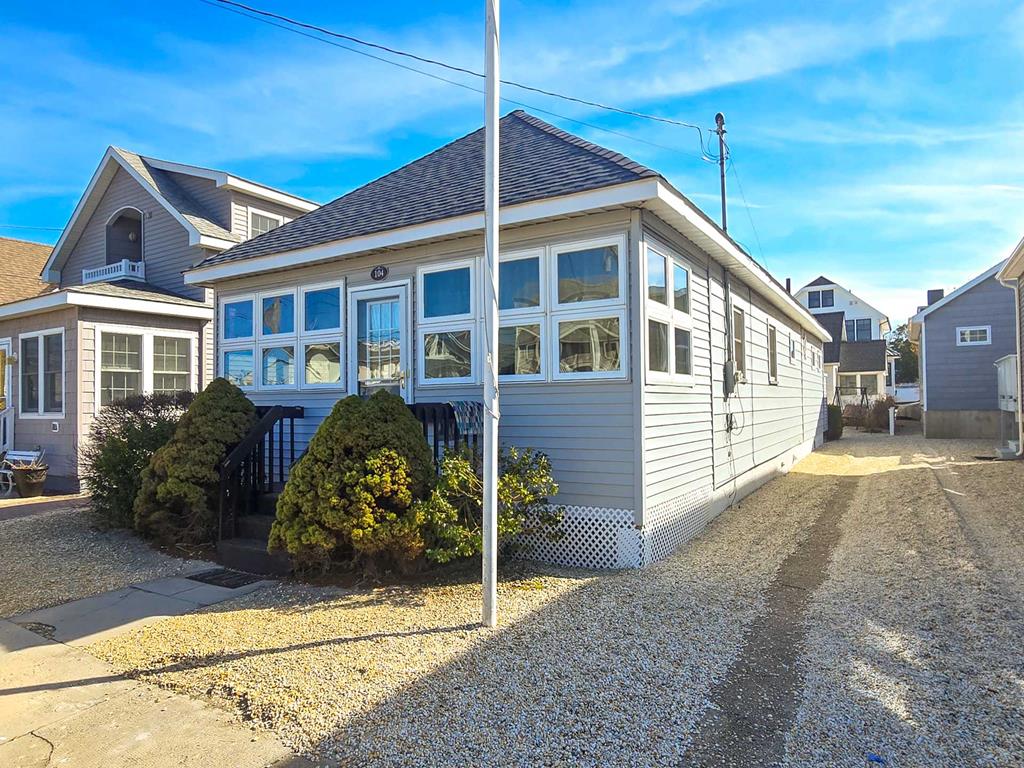Lavallette NJ  Middleblock Vacation Rental  updated on 2026-09-14 19:19:54