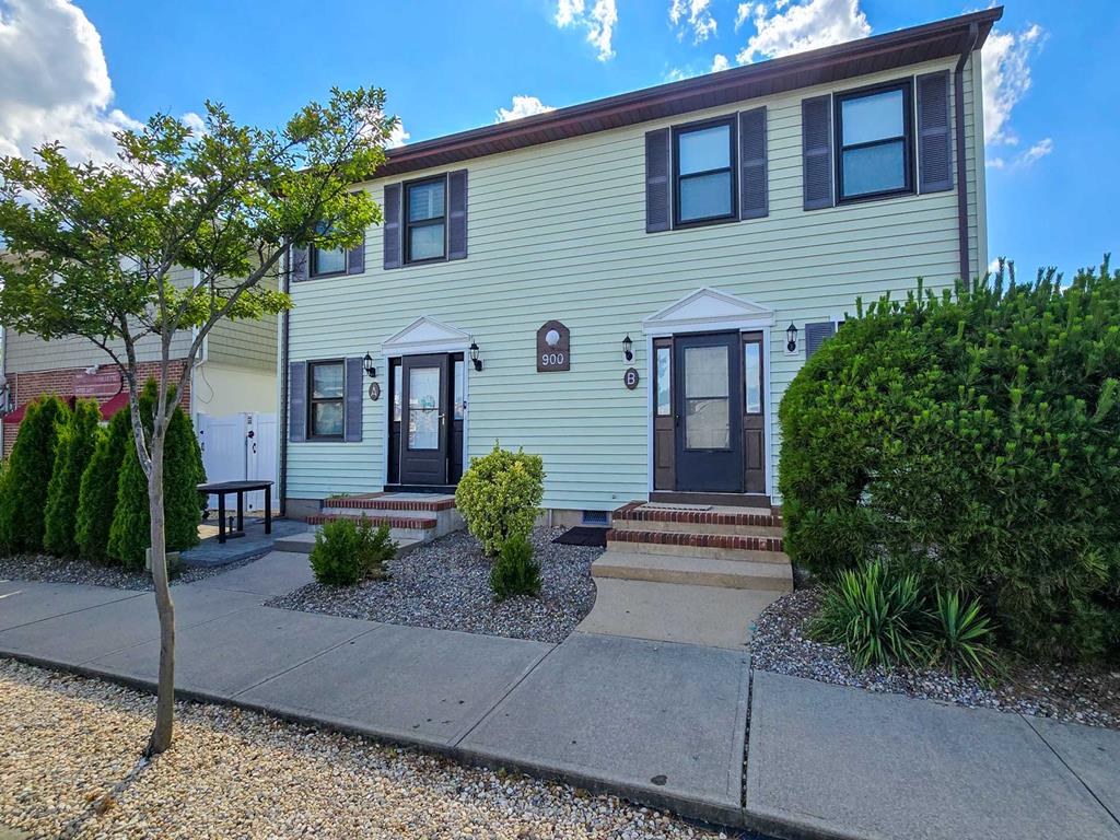 Lavallette NJ  Middleblock Vacation Rental  updated on 2026-09-16 06:24:00
