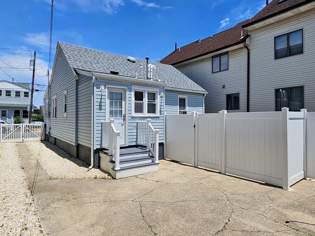 Seaside Heights NJ  Middleblock Vacation Rental  updated on 2026-09-14 10:49:30