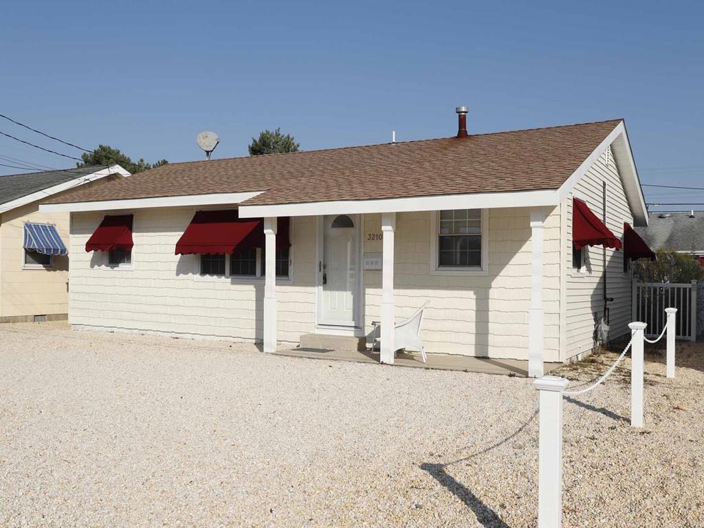 Seacrest Beach NJ  Middleblock Vacation Rental 145094