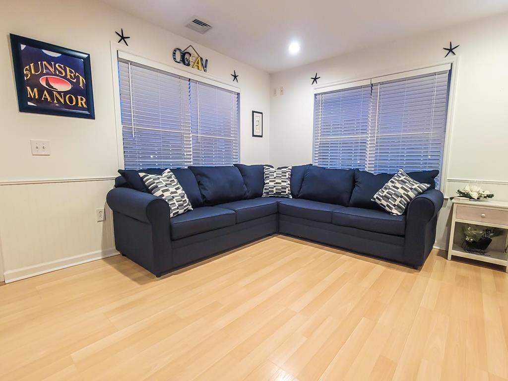Sunset Manor NJ  Middleblock Vacation Rental 150916