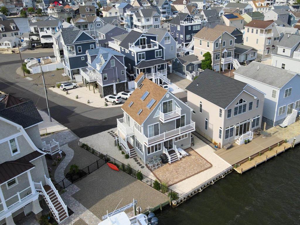 Ortley Beach NJ  Waterfront Vacation Rental  updated on 2026-09-16 06:00:04