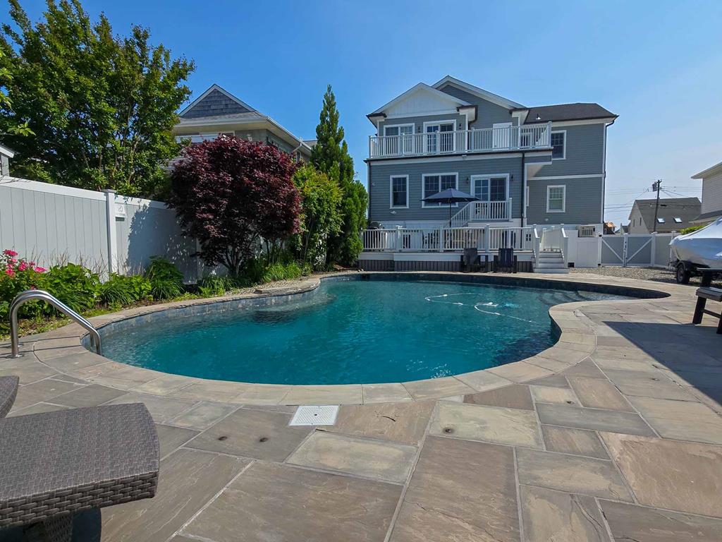 West Point Island NJ  Bayside Vacation Rental 162618