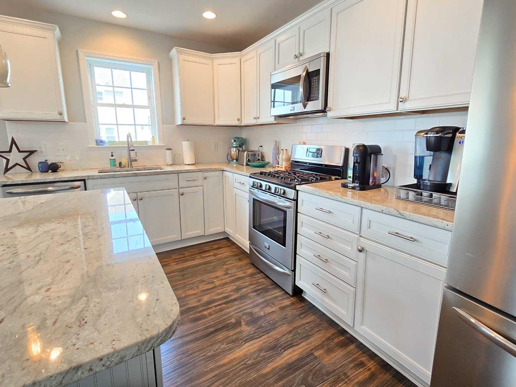 Sunset Manor NJ  Waterfront Vacation Rental 165031