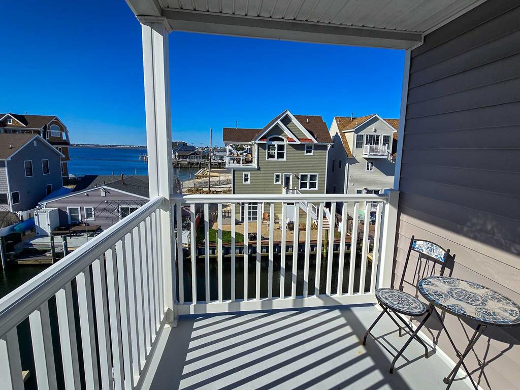 Sunset Manor NJ  Waterfront Vacation Rental 165031