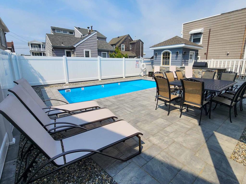 Lavallette NJ  Oceanside Vacation Rental  updated on 2026-09-14 14:31:37