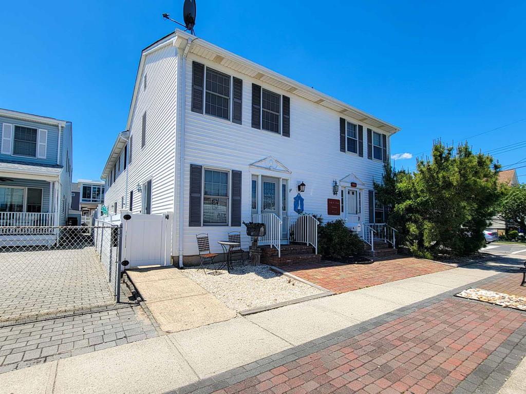Lavallette NJ  Middleblock Vacation Rental  updated on 2026-09-19 04:43:10