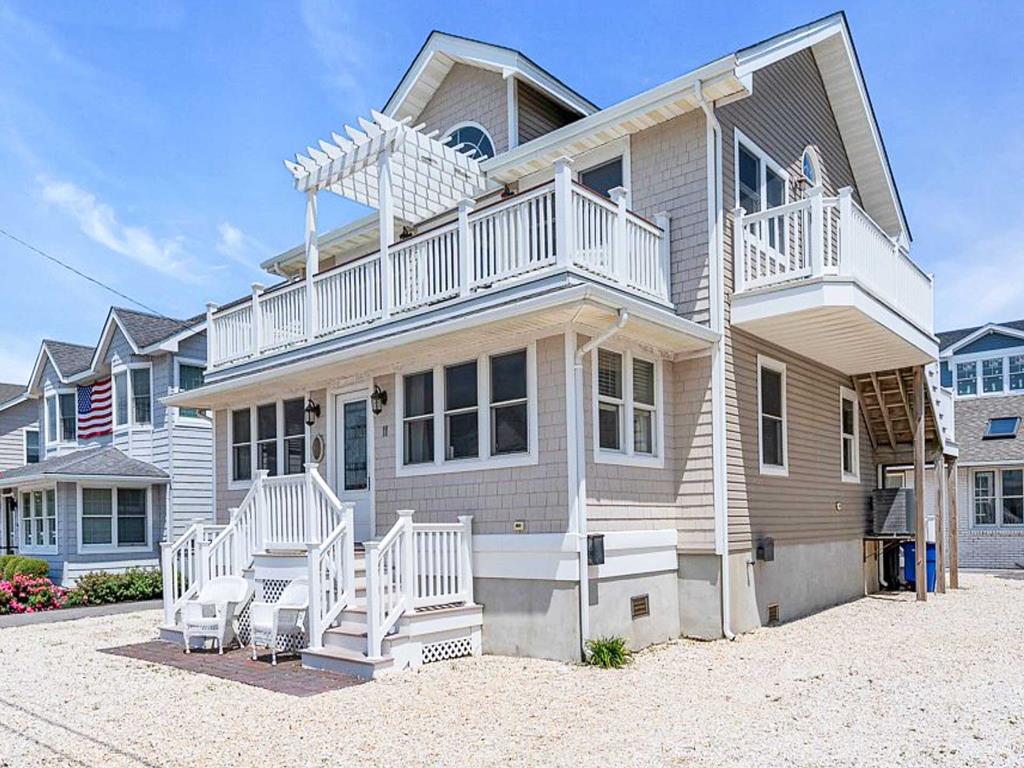 Lavallette NJ  Oceanside Vacation Rental  updated on 2026-10-04 19:58:51
